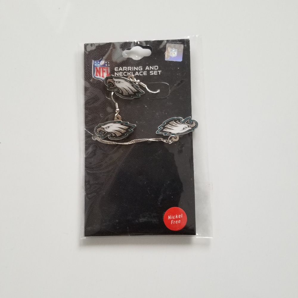 Philadelphia Eagles Necklace and earrings set